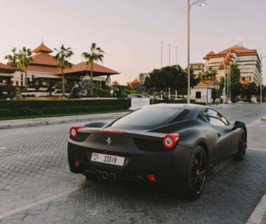 How Demand Affects Rent a Car Dubai Pricing and Availability